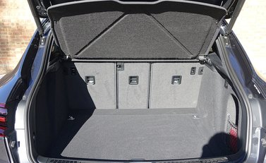 Porsche Macan GTS 17