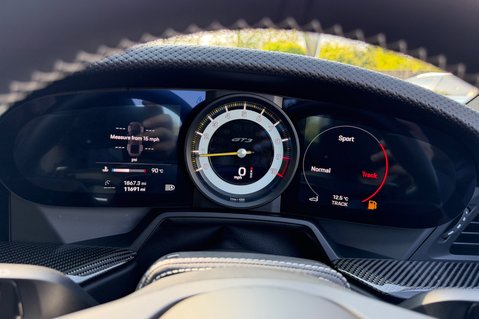 Porsche 911 GT3 TOURING PDK - £33K FACTORY EXTRAS -CERAMIC BRAKES -BUCKET SEATS -CARBON 37