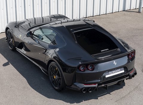 Ferrari 812 Superfast 9