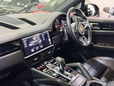 Porsche Cayenne 2.9T V6 S SUV 5dr Petrol TiptronicS 4WD Euro 6 (s/s) (440 ps) 39