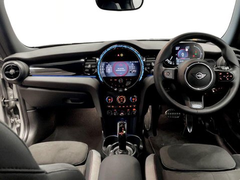Mini Hatch 1.5 Cooper Sport Hatchback 3dr Petrol Steptronic Euro 6 (s/s) (136 ps) 19