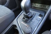 Volkswagen Tiguan 2.0 TDI BlueMotion Tech SEL DSG 4Motion Euro 6 (s/s) 5dr 12