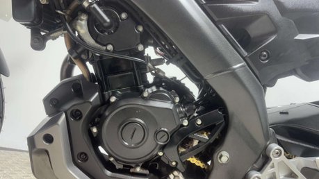 Yamaha MT-125 MT 125 2015 11K VERY CLEAN MOT SERVICED 15BHP 125CC NAKED 34