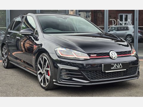 Volkswagen Golf 2.0 Golf GTi Performance TSi Semi-Auto 5dr 29