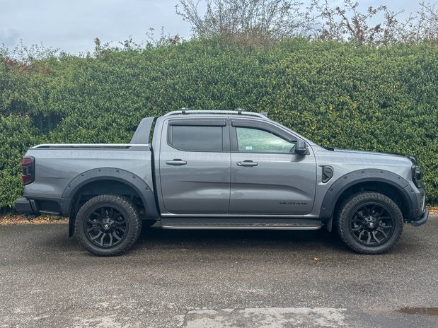 Ford Ranger Wildtrak | Auto | 2 LT | Double Cab | Sensors | Alloys | Tow Bar | EURO 6 5