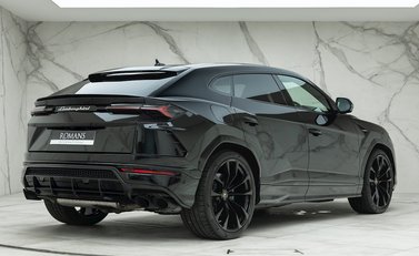 Lamborghini Urus 7