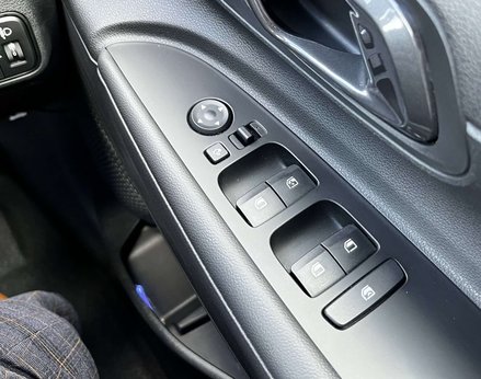 Hyundai BAYON 1.0 Bayon Premium T-GDI Auto 5dr 59