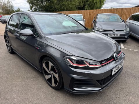 Volkswagen Golf GTI TSI DSG 2