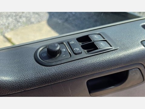 Volkswagen Transporter T5.1 HIGHLINE CAMPPER DAY VAN LWB 2.0 TDI 140ps NO VAT 15
