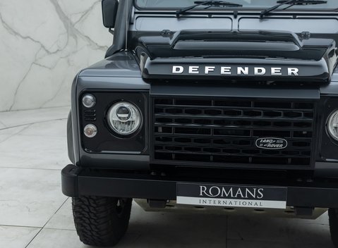 Land Rover Defender 90 ADVENTURE 27