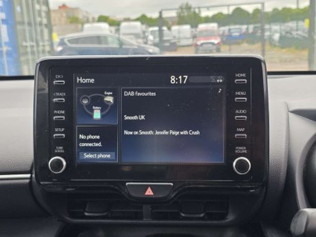 Toyota Yaris Cross 1.5 VVT-h Icon SUV 5dr Petrol Hybrid E-CVT Euro 6 (s/s) (116 ps) 34