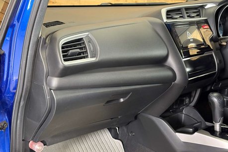 Honda Jazz 1.3L DOHC i-VTEC 59