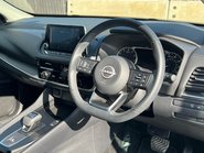 Nissan Qashqai DIG-T ACENTA PREMIUM DCT MHEV 17