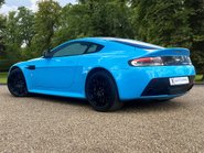 Aston Martin Vantage S V12 7