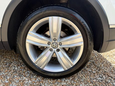 Volkswagen Tiguan 2.0 TDI SEL DSG Euro 6 (s/s) 5dr 13