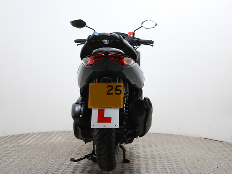 Yamaha Nmax 125 GPD125-A ABS 11