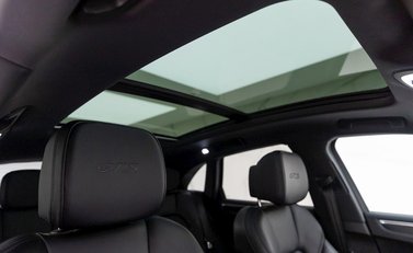 Porsche Macan GTS 12