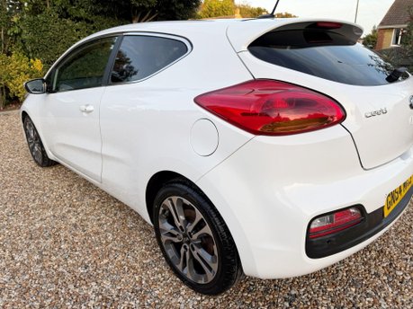 Kia Pro Ceed 1.6 CRDi EcoDynamics SE Tech Euro 5 (s/s) 3dr 12