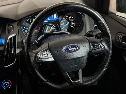 Ford Focus ST-LINE TDCI 13