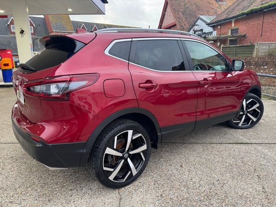 Nissan Qashqai DIG-T TEKNA DCT