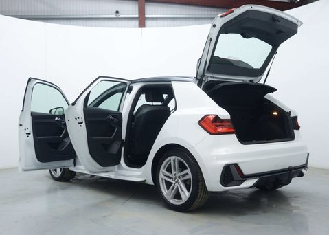 Audi A1 1.5 TFSI 35 S line Sportback 5dr Petrol S Tronic Euro 6 (s/s) (150 ps) 52