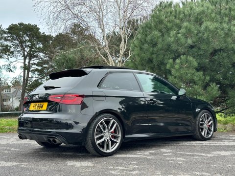 Audi S3 2.0 TFSI Hatchback 3dr Petrol S Tronic quattro Euro 6 (s/s) (300 ps) 16