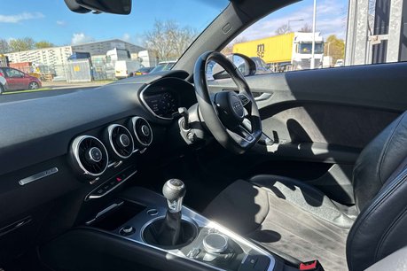 Audi TT 1.8 TT S Line TFSI 3dr 27