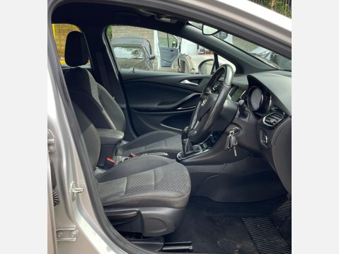 Vauxhall Astra 1.6 CDTi SRi Sports Tourer 5dr Diesel Manual Euro 6 (110 ps) 16