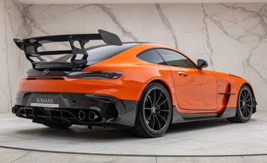 Mercedes-Benz Amg GT BLACK SERIES 3