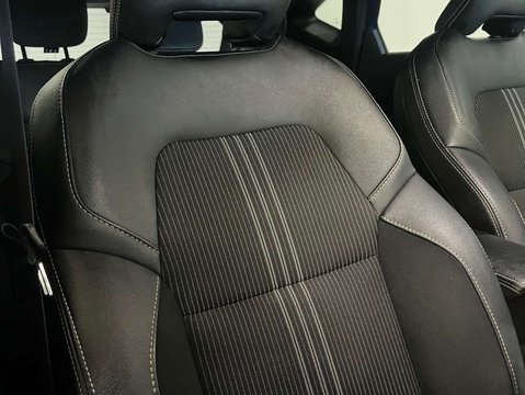 Renault Captur 1.6 Captur E-Tech Engineered PHEV Auto 5dr 20