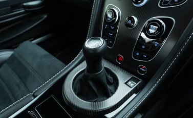 Aston Martin Vantage GT8 24
