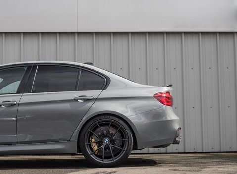 BMW M3 CS 34