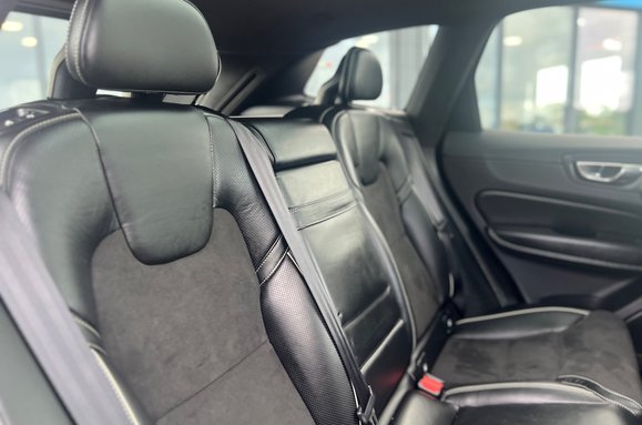 Volvo XC60 T5 R-DESIGN AWD PETROL AUTO 22