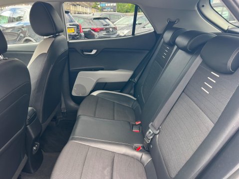 Kia Stonic 1.0 T-GDi 3 Euro 6 (s/s) 5dr 27