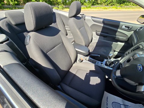 Ford Focus CC2 21