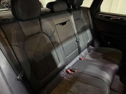 Porsche Macan 3.0T V6 S SUV 5dr Petrol PDK 4WD Euro 6 (s/s) (354 ps) 45