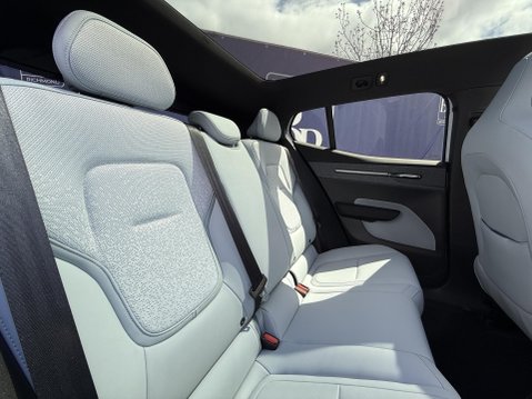 Volvo Ex30 Twin Performance 69kWh Ultra SUV 5dr Electric Auto AWD (428 ps) 26