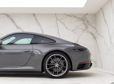 Porsche 911 Carrera S (992) 25