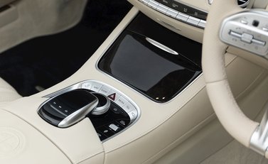 Mercedes-Benz S63 Cabriolet 18