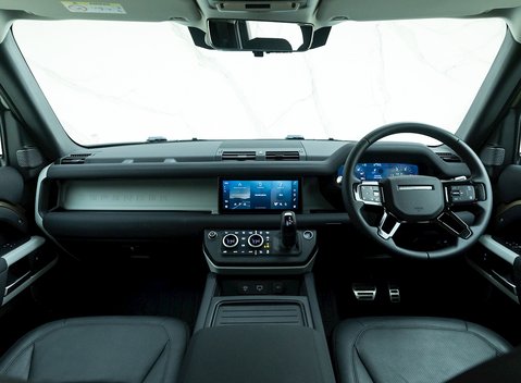 Land Rover Defender 110 D250 First Edition 15