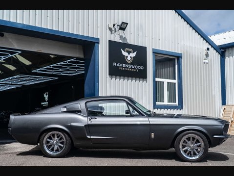 Ford Mustang Shelby GT350 Restomod 3