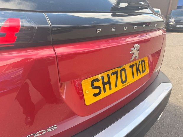 Peugeot 2008 PURETECH S/S GT LINE 10