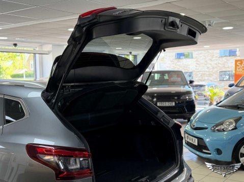 Nissan Qashqai 1.5 dCi N-Connecta Euro 6 (s/s) 5dr 41