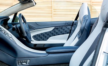 Aston Martin Zagato Vanquish Volante 16