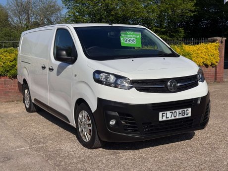Vauxhall Vivaro 2.0 Vivaro 3100 Dynamic S/S 9