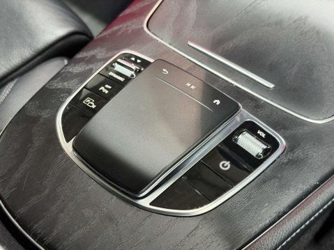 Mercedes-Benz E Class 2.0 E300de 13.5kWh AMG Line Saloon 4dr Diesel Plug-in Hybrid G-Tronic+ Euro 31