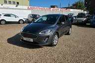 Ford Fiesta TITANIUM.. 1 PREVIOUS KEEPER.. 4 SERVICES.. STUNNING EXAMPLE 3
