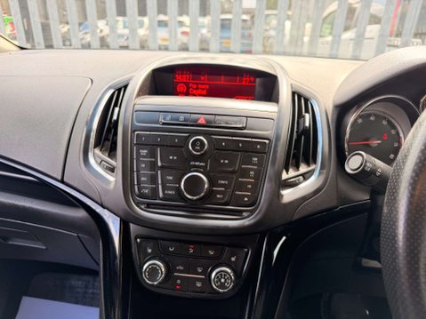 Vauxhall Zafira 1.4 Zafira Tourer SRi T Auto 5dr 41