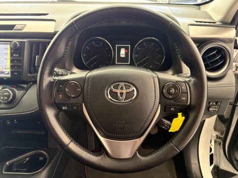 Toyota Rav4 2.0 D-4D Business Edition Euro 6 (s/s) 5dr 12