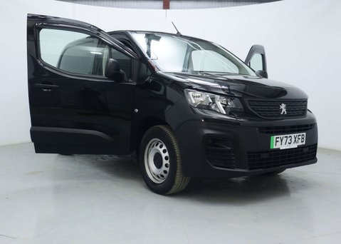 Peugeot e-Partner 800 50kWh Professional Premium + Standard Panel Van 5dr Electric Auto SWB ( 41